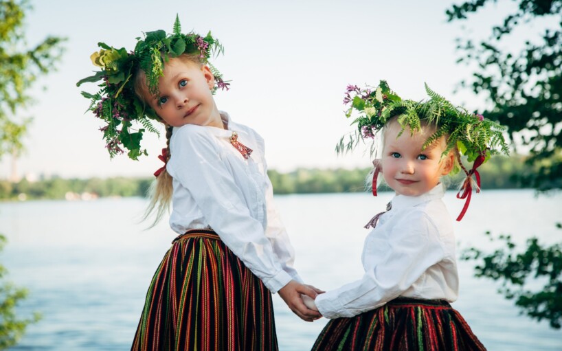 Viatge amb guia a Tallinn i Riga per les nits blanques
