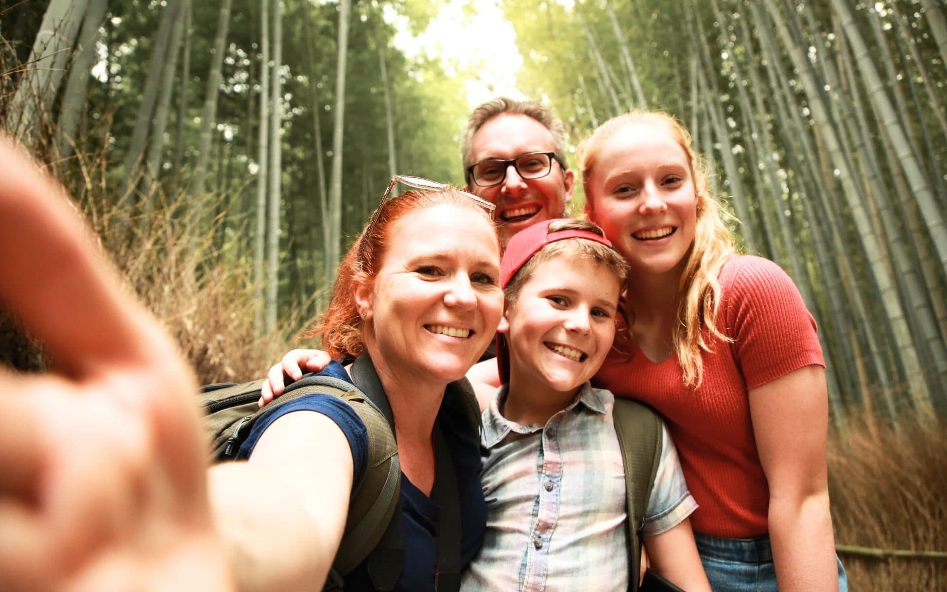 familia haciendose una foto en japón